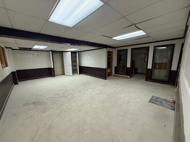 More Photos Of 2960 W Enon Rd, Xenia Flex For Lease