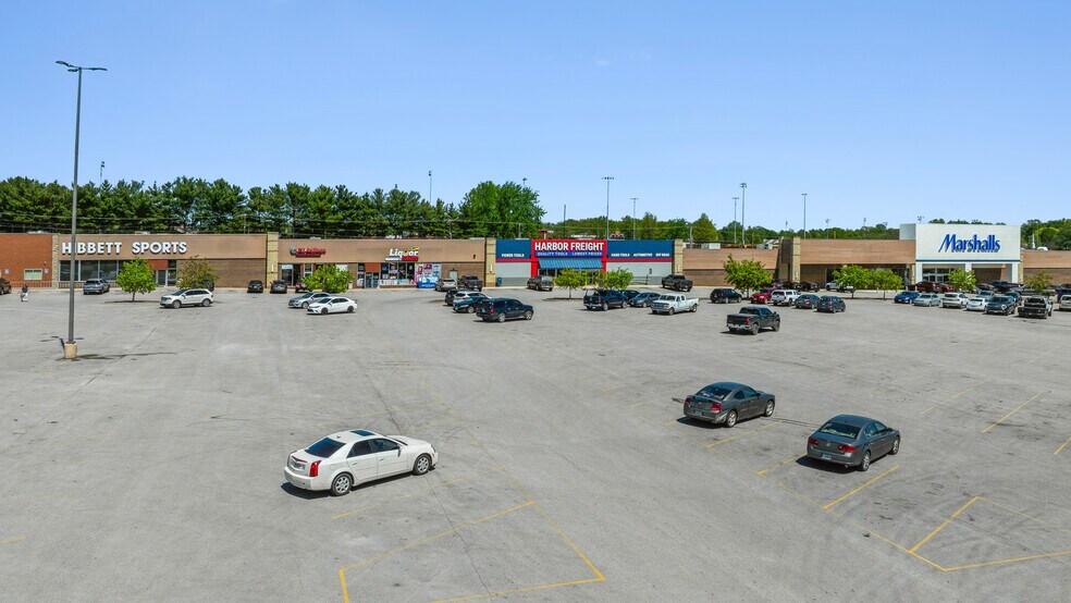 More Photos Of 895-975 W College St, Marshall Storefront For Sale