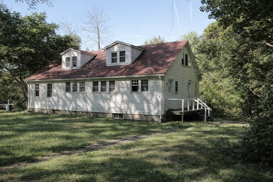 More Photos Of 9 Solway Rd, Saugerties Specialty For Sale