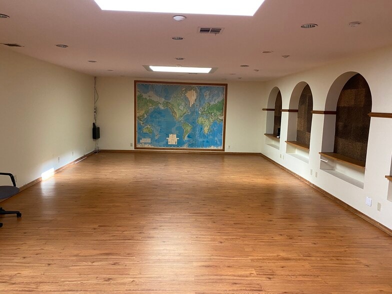 More Photos Of 112-114 S Catalina Ave, Redondo Beach Office For Lease