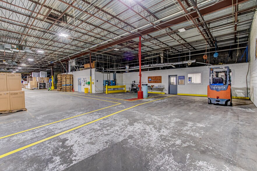 More Photos Of 14 Pine House Rd, Trenton Warehouse For Sale