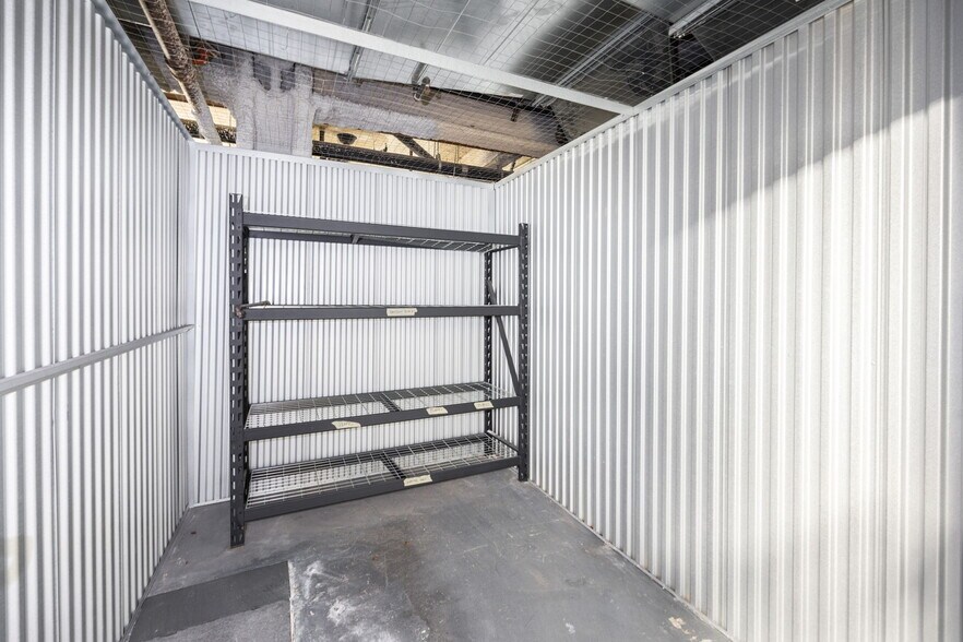 More Photos Of 701 W 7th St, Los Angeles Apartments For Lease