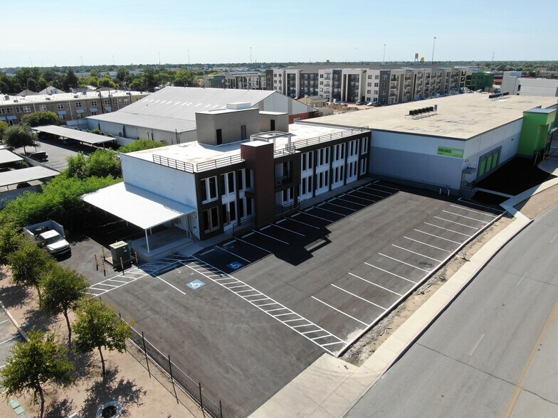 More Photos Of 1964 S Alamo St, San Antonio Loft Creative Space For Sale