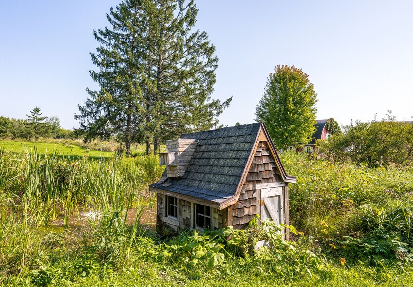 More Photos Of 60445 E Summit Rd W, Ashland Lodge Meeting Hall For Sale