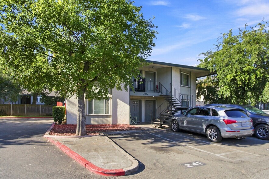 More Photos Of 4624 Ashdale Ct, Sacramento Apartments For Sale