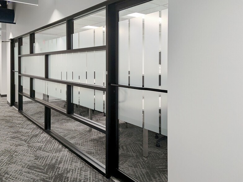 More Photos Of 2323 W 5th Ave, Columbus Coworking Space
