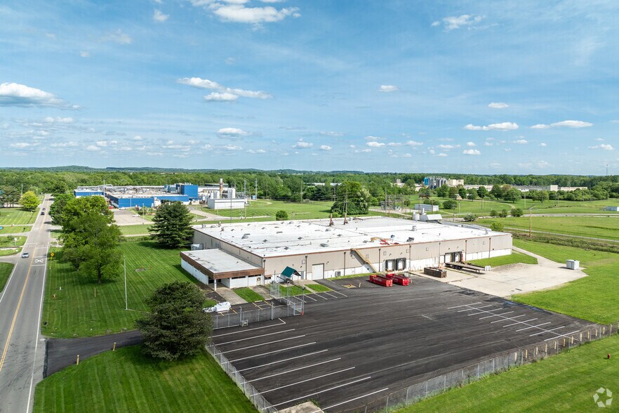 More Photos Of 341 O'Neill Dr, Hebron Manufacturing For Lease