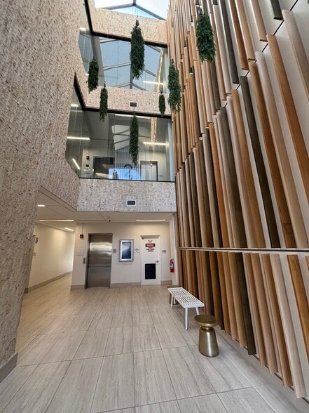 More Photos Of 2300 W Sample Rd, Pompano Beach Medical For Lease