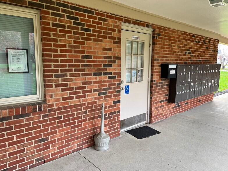 More Photos Of 200 N 11th St, Greenfield Apartments For Sale