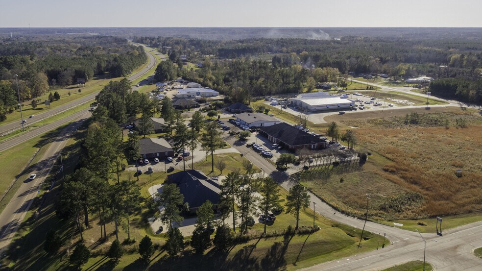 More Photos Of 1395 Johnny Johnson Dr, Brookhaven Office For Sale