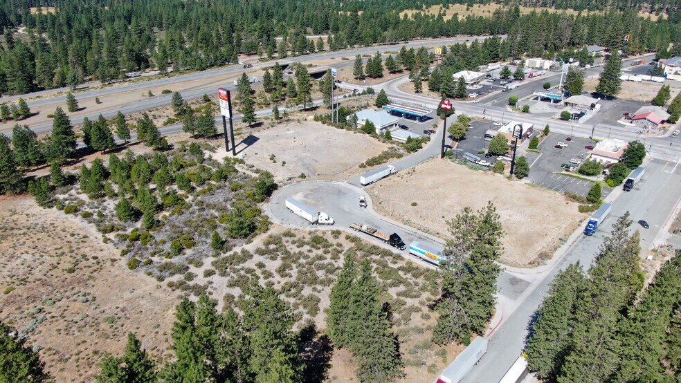 More Photos Of 2064 Black Butte Dr, Weed Land For Sale