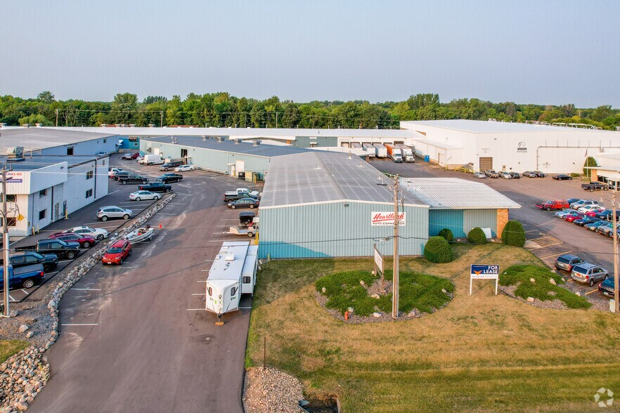 More Photos Of 22011-22043 Industrial Blvd, Rogers Light Manufacturing For Lease