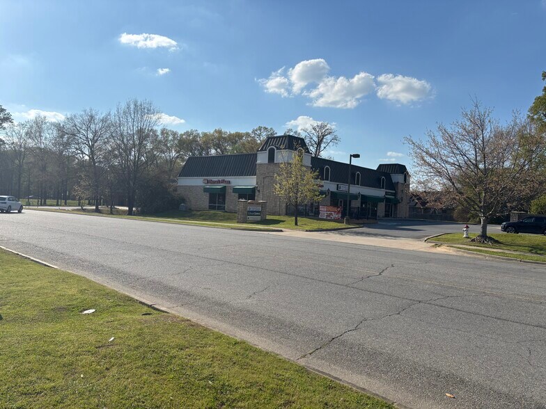 More Photos Of 105 Country Club Pky, Maumelle Office For Lease