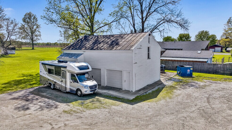 More Photos Of 1281 OH-183, Atwater Restaurant For Sale