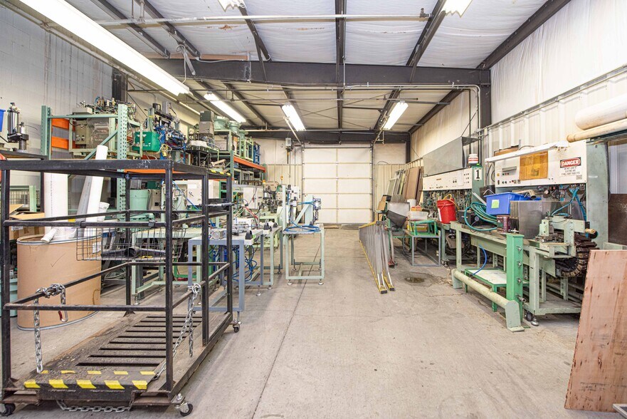 More Photos Of 2105 Production Dr, Louisville Manufacturing For Sale