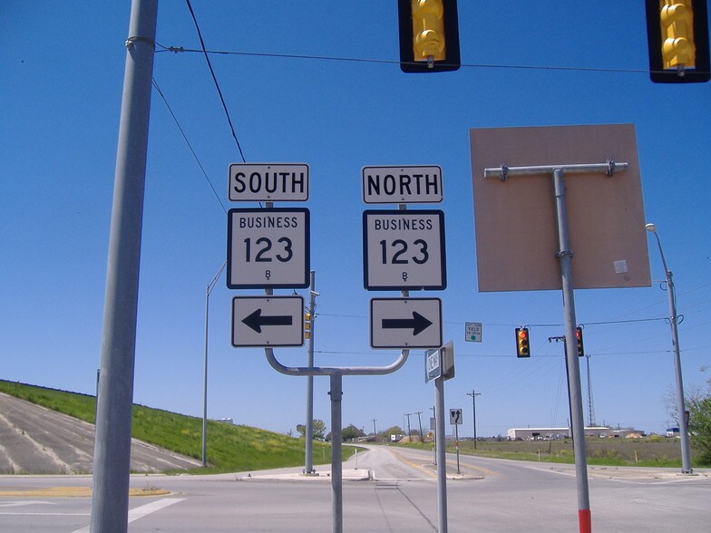 More Photos Of IH 10 & Bus 123, Seguin Land For Sale