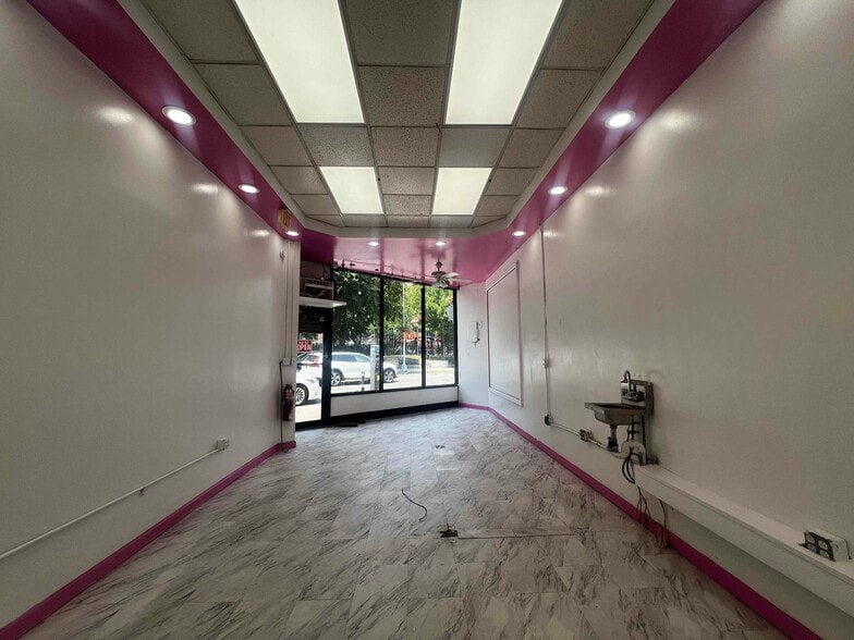 Primary Photo Of 4216 Greenpoint Ave, Sunnyside General Retail For Lease
