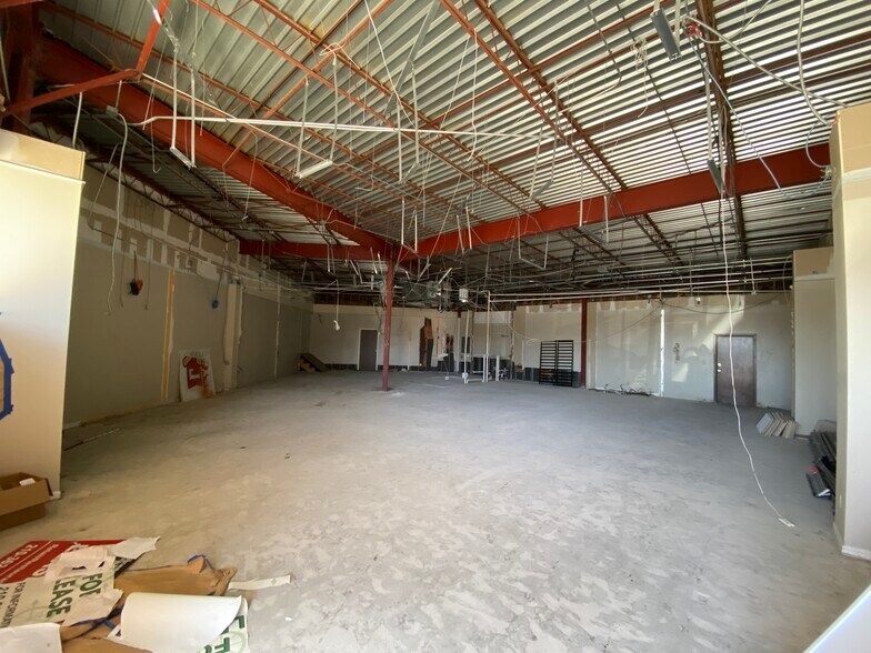 More Photos Of 19202 Stone Oak Pky, San Antonio Storefront Retail Office For Lease