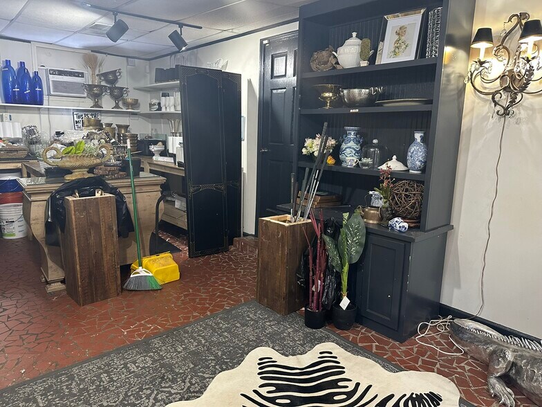 More Photos Of 2124-2126 Central Ave, Augusta Storefront For Lease