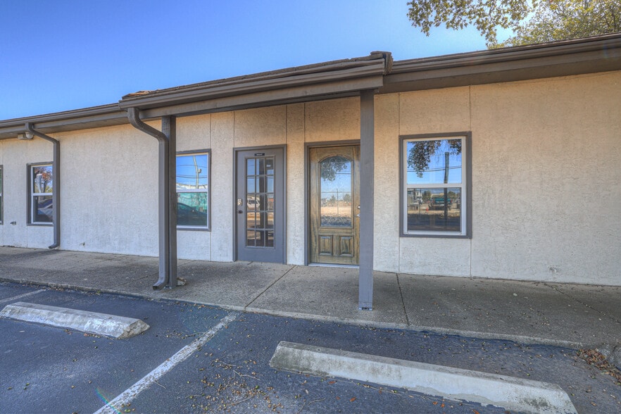 More Photos Of 3 Commercial Pl, Schertz Office For Lease