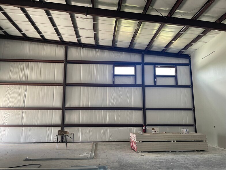 More Photos Of 32223 Tamina Rt, Magnolia Flex For Lease