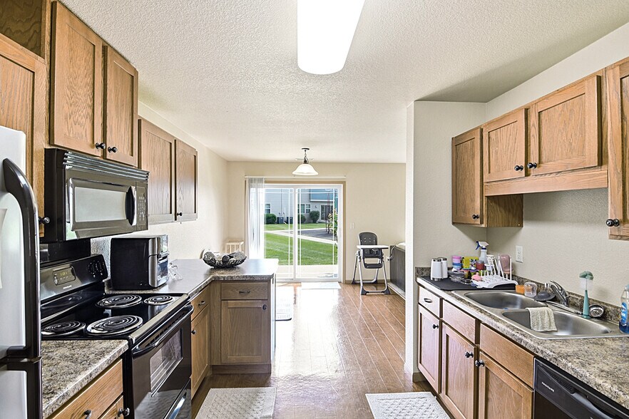 More Photos Of 725 Roberts Rd, Sartell Apartments For Sale