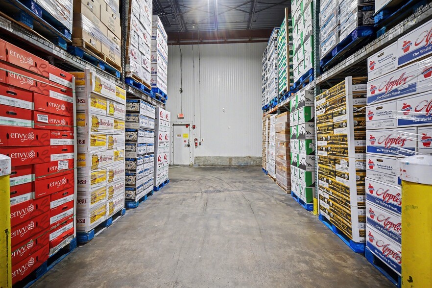 More Photos Of 10810 Withers Cove Park Dr, Charlotte Warehouse For Lease