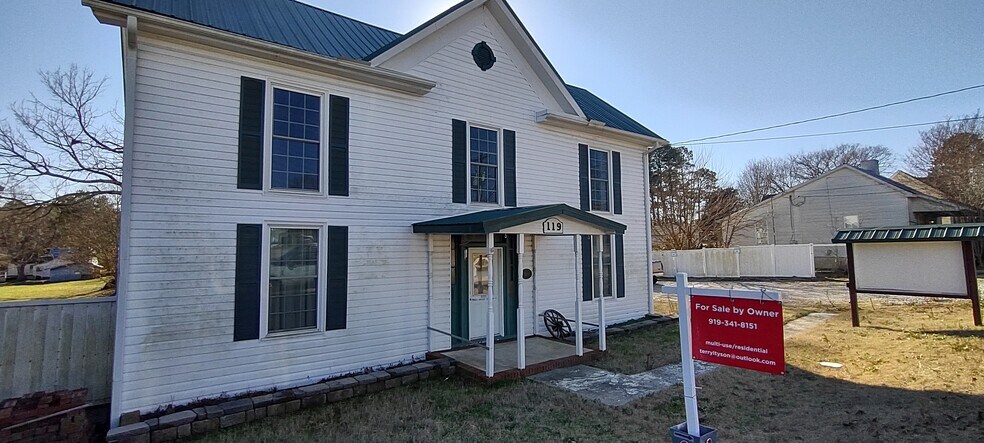 More Photos Of 119 W Main St, Youngsville Freestanding For Lease