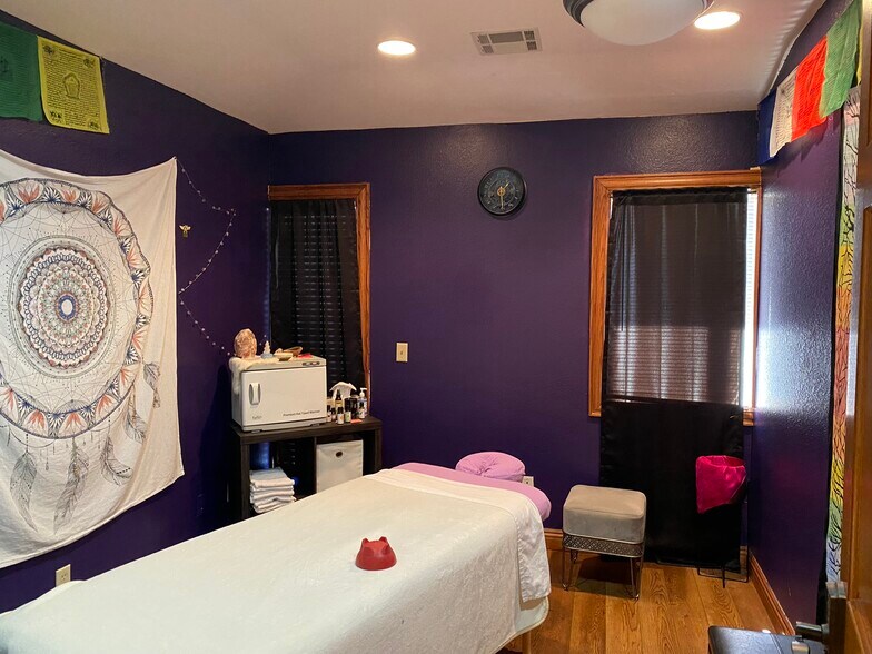 More Photos Of 1200 E Woodhurst Dr, Springfield Office For Lease