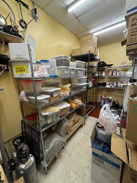 More Photos Of 3680 Citadel Dr N, Colorado Springs Restaurant For Lease