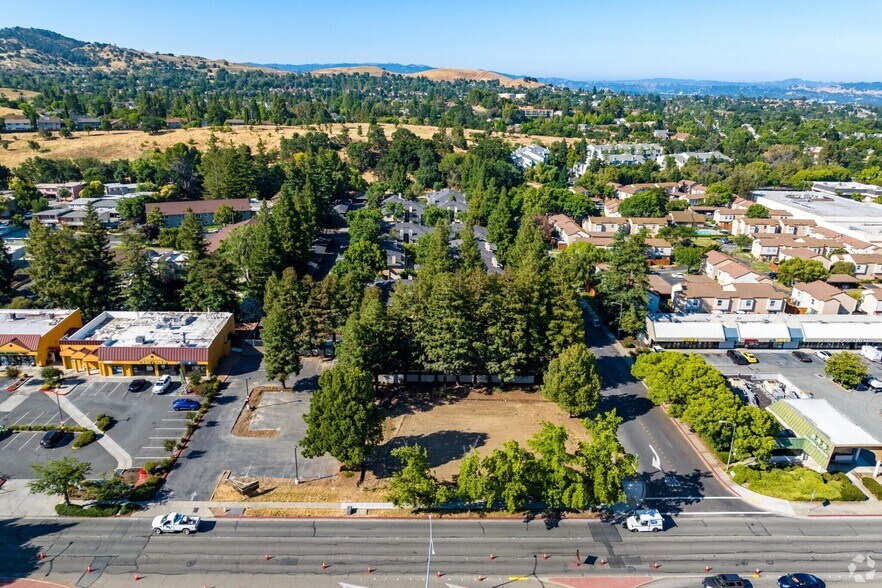 More Photos Of 4390 Clayton Rd, Concord Land For Lease