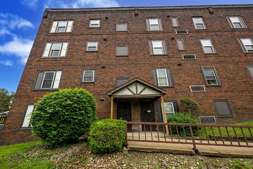 More Photos Of 5 E Wallace Ave, New Castle Apartments For Sale