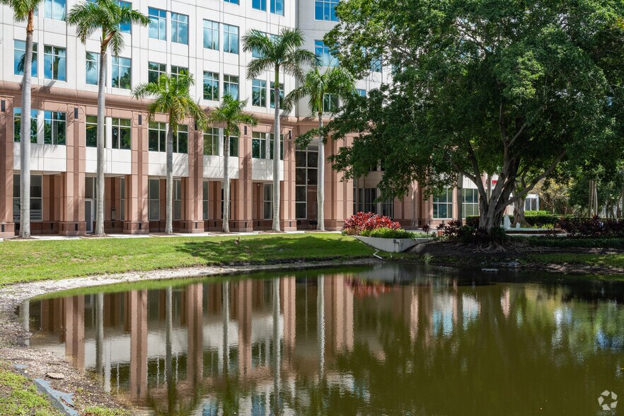 More Photos Of 1 Town Center Rd, Boca Raton Office For Lease