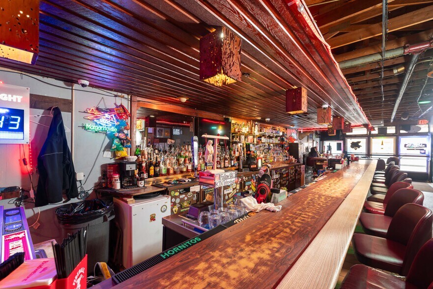 More Photos Of 314-316 Front St, Ketchikan Specialty For Sale