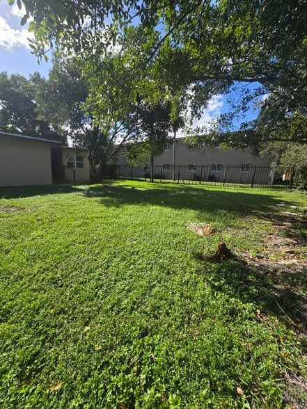 More Photos Of 519 NW 23rd Ave, Fort Lauderdale Assisted Living For Lease