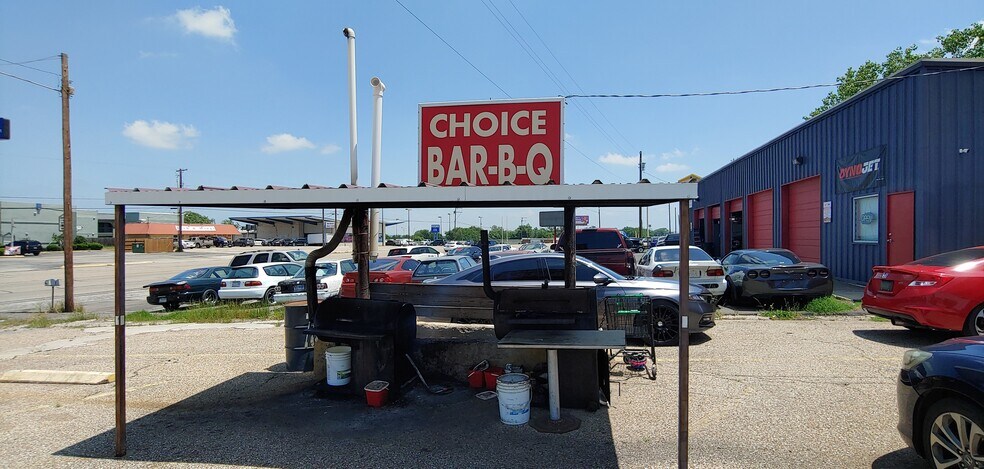 More Photos Of 2606 E Veterans Memorial Blvd, Killeen Restaurant For Sale