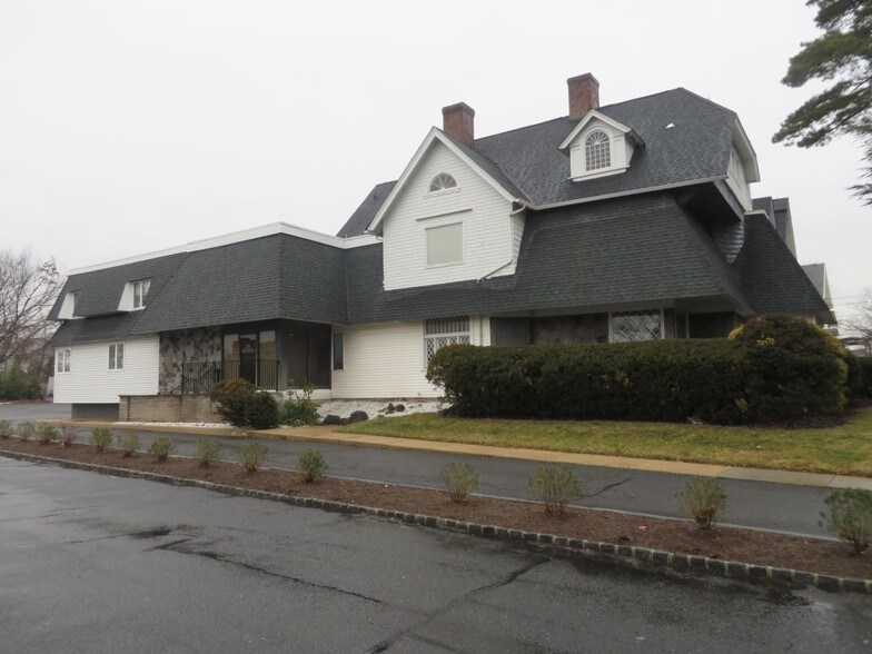 More Photos Of 75-77 N Bridge St, Somerville Office For Lease