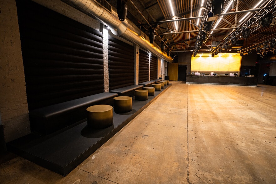 More Photos Of 505 E 7th St, Austin Freestanding For Sale