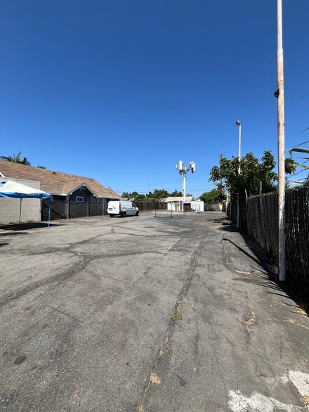 More Photos Of 1325 S Main St, Santa Ana Land For Lease