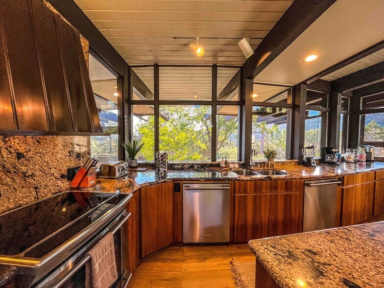 More Photos Of 225 Chimney Rock Trl, Sedona Apartments For Sale