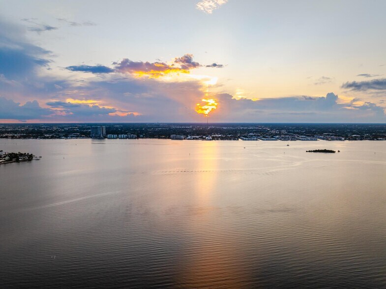 More Photos Of 5060 N Ocean Dr, Riviera Beach Land For Sale