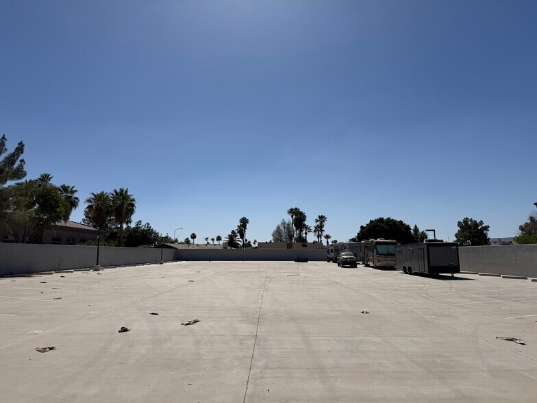 More Photos Of 2060 S Vineyard, Mesa Land For Lease