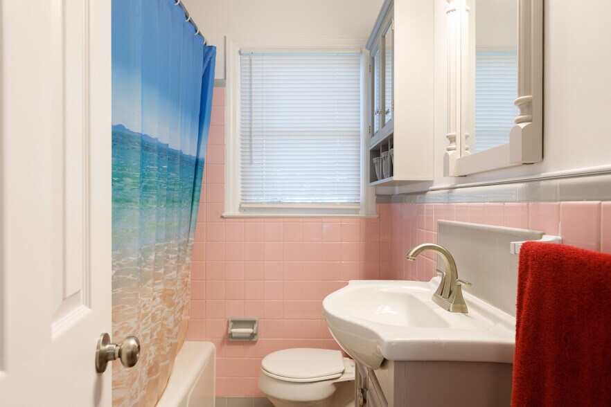 More Photos Of 100-102 Twin Acres Dr, Fayetteville Apartments For Sale