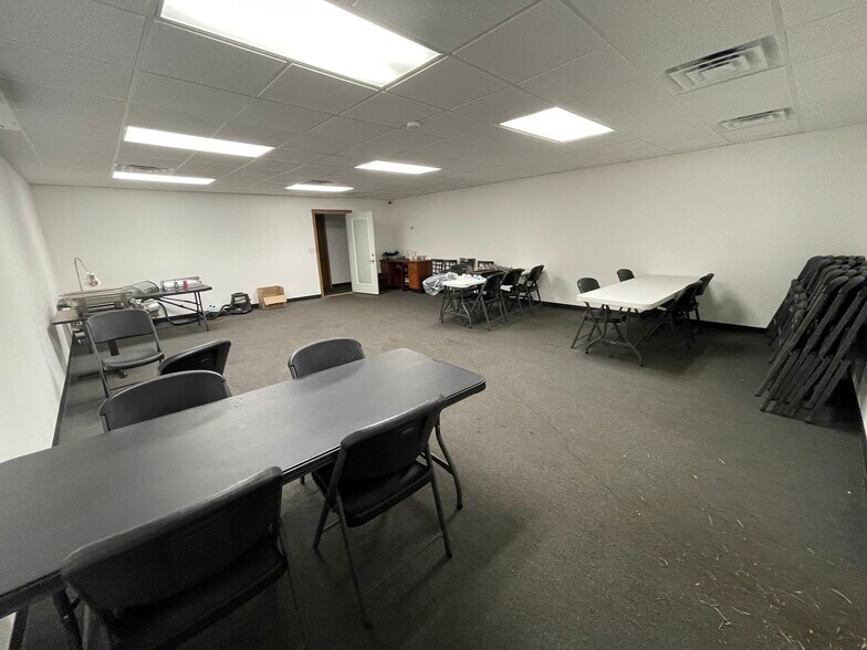 More Photos Of 201 E Main St, Hinton Restaurant For Sale