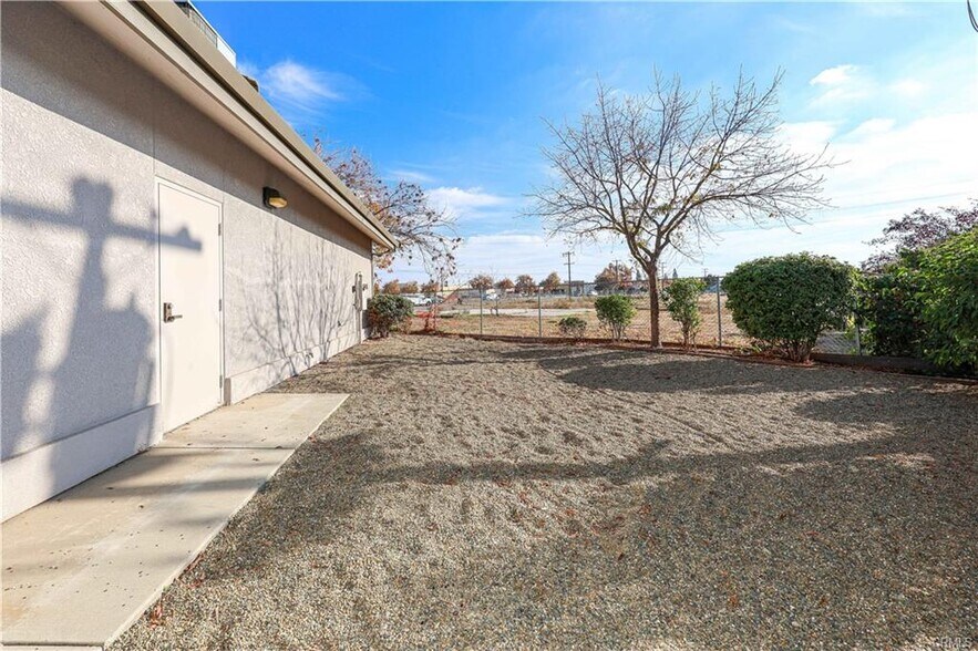 More Photos Of 2979 N Winton Way, Atwater Auto Dealership For Lease