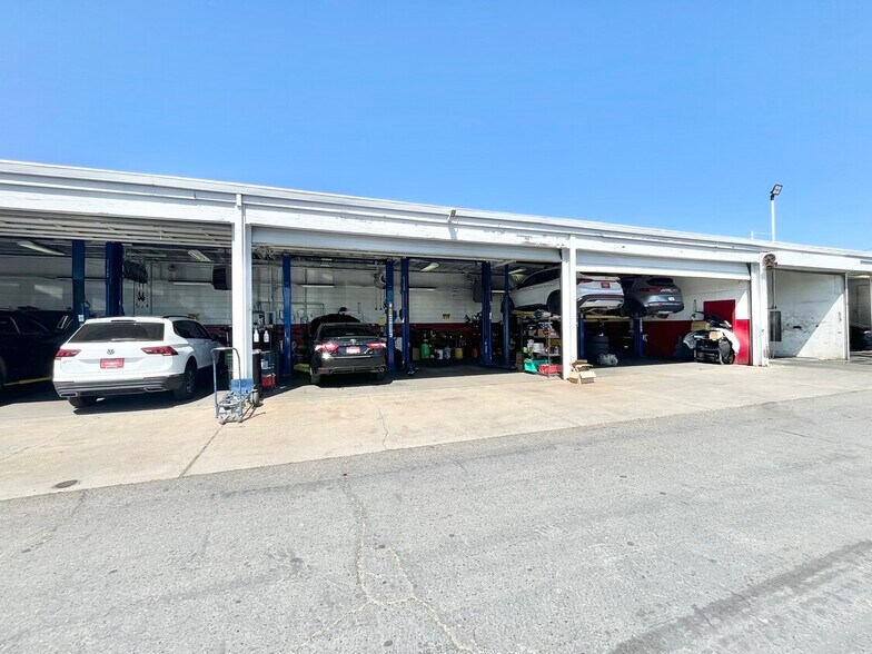 More Photos Of 2820 Fulton Ave, Sacramento Auto Dealership For Lease