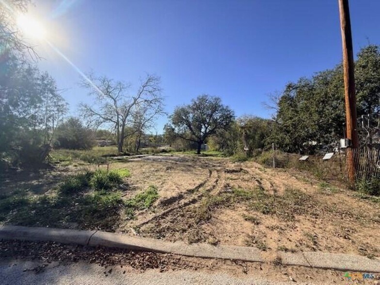 More Photos Of 909 Ohio st, Pleasanton Land For Sale