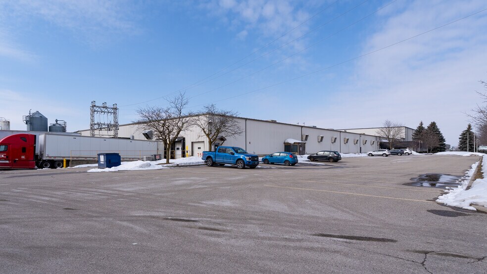More Photos Of 396 Henry St, Brantford Manufacturing For Lease