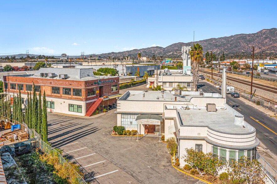 More Photos Of 5223-5245 W San Fernando Rd, Los Angeles Showroom For Lease