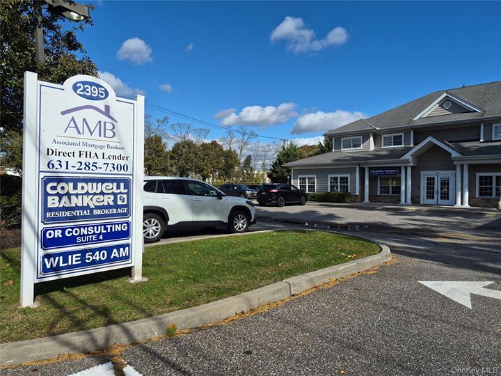 More Photos Of 2395 Ocean Ave, Ronkonkoma Office For Lease